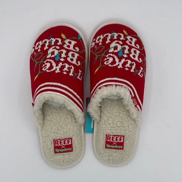 Reef x Tipsy Elves Christmas Slippers - Picture 6 of 10